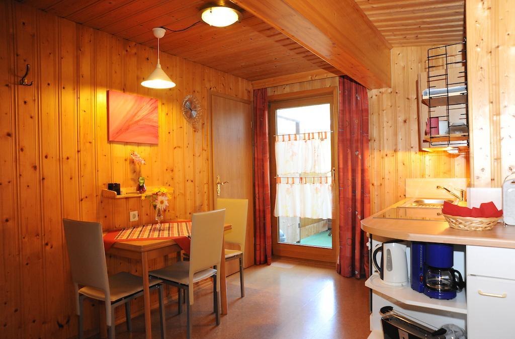 Maurer Ferienwohnungen Bodenmais Ruang foto